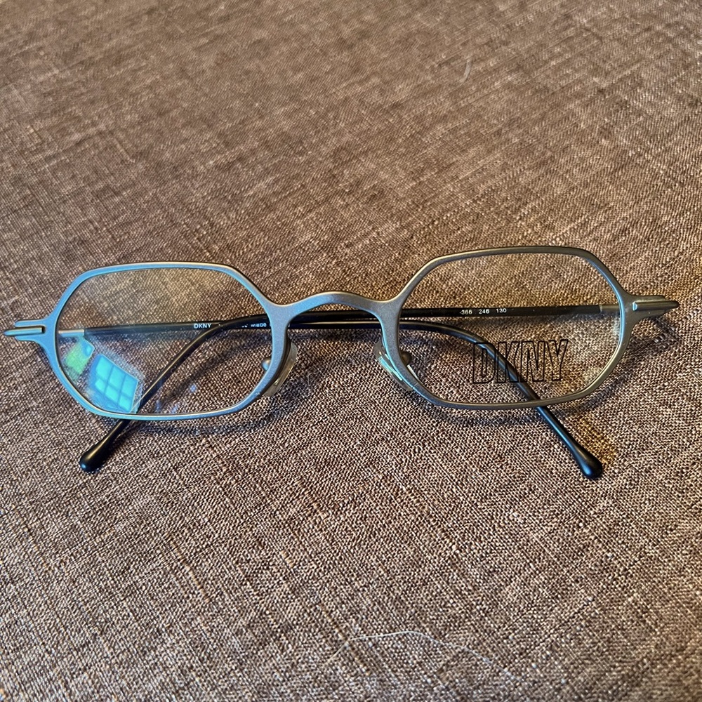 DKNY optical frames